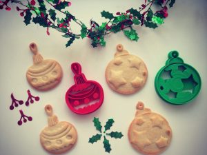 Christmas_Ball_ornament__Cookie_Cutter_3_preview_featured
