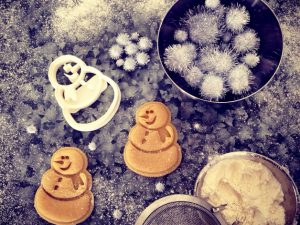 Snowman__Cookie_Cutter_2_preview_featured